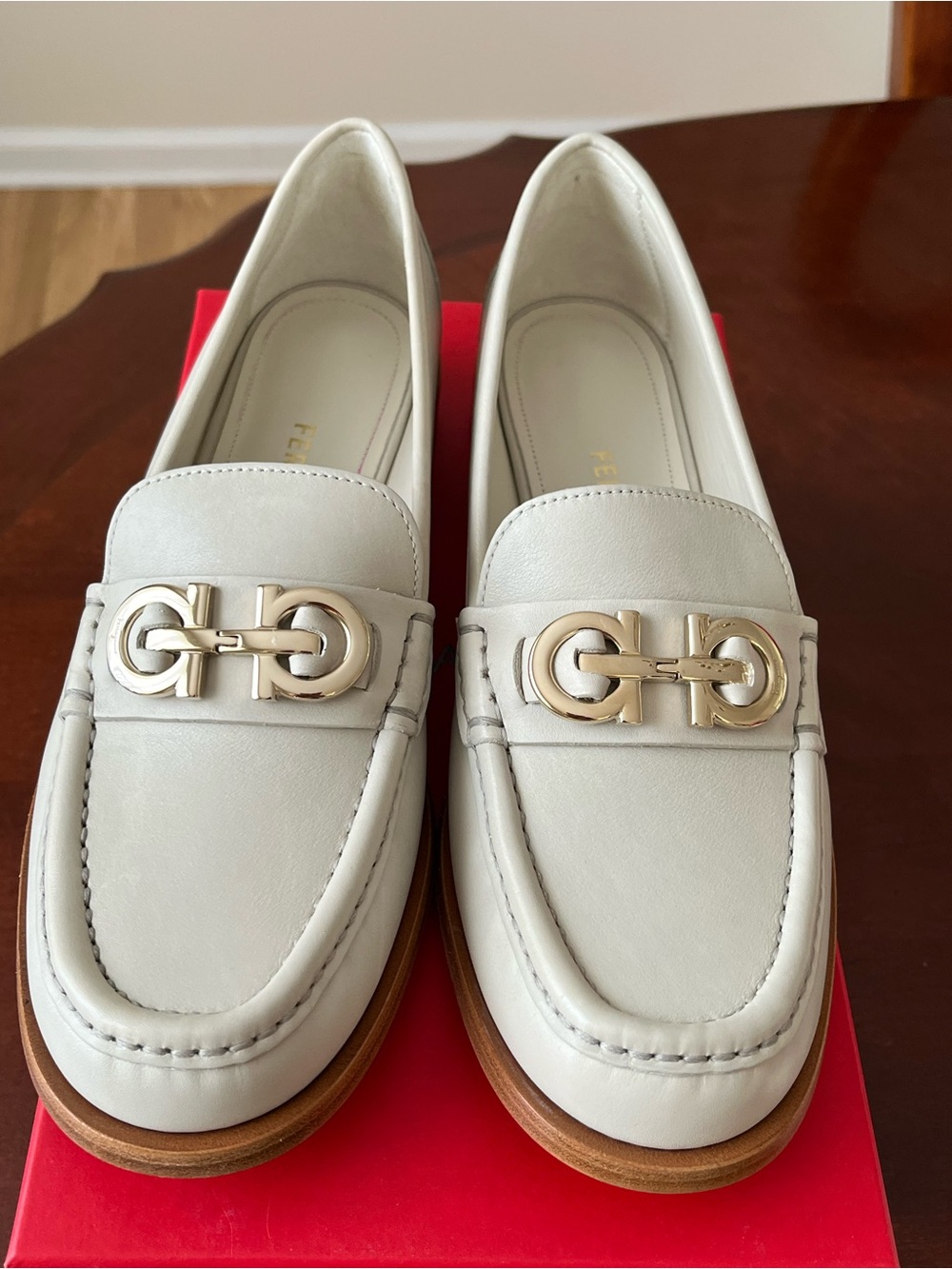 Salvatore Ferragamo Ofelia 9 White Gancini leather loafers